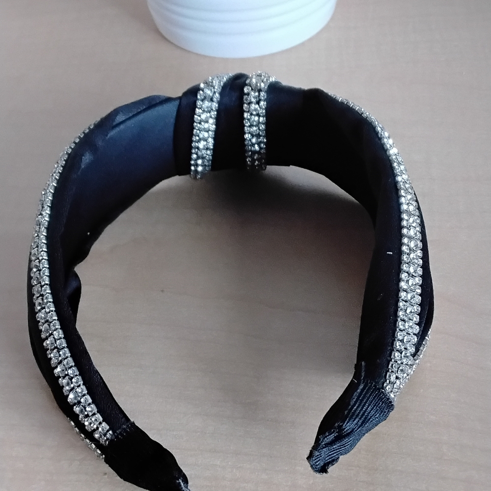 Elegant Black Rhinestone Headband